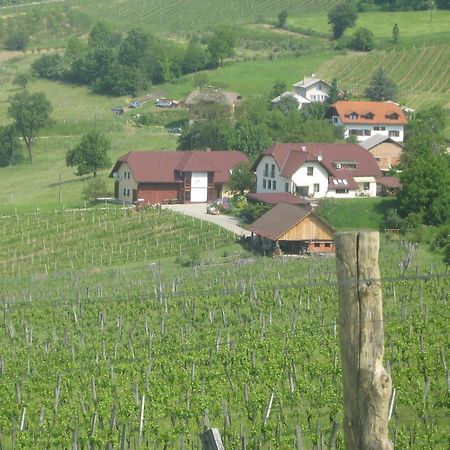 Tourist Farm Joannes Hotel Maribor Exterior photo